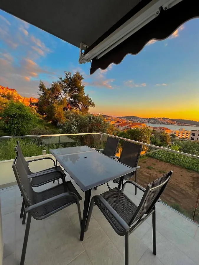 Apartment Carpe Diem-M Trogir